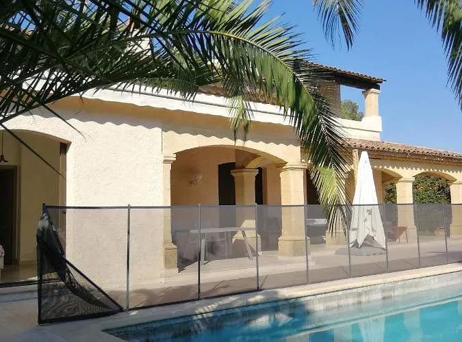 Villa Avec Piscine 8 Personnes