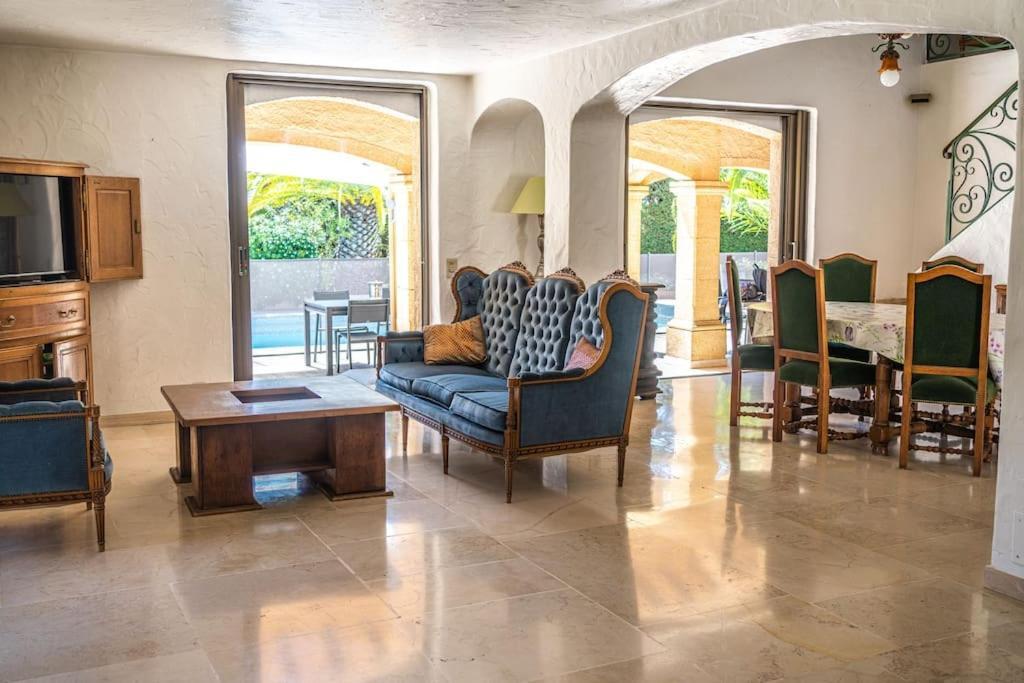 Villa Avec Piscine 8 Personnes Fréjus